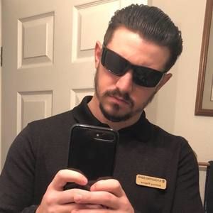 Meet your Posher, Anthony